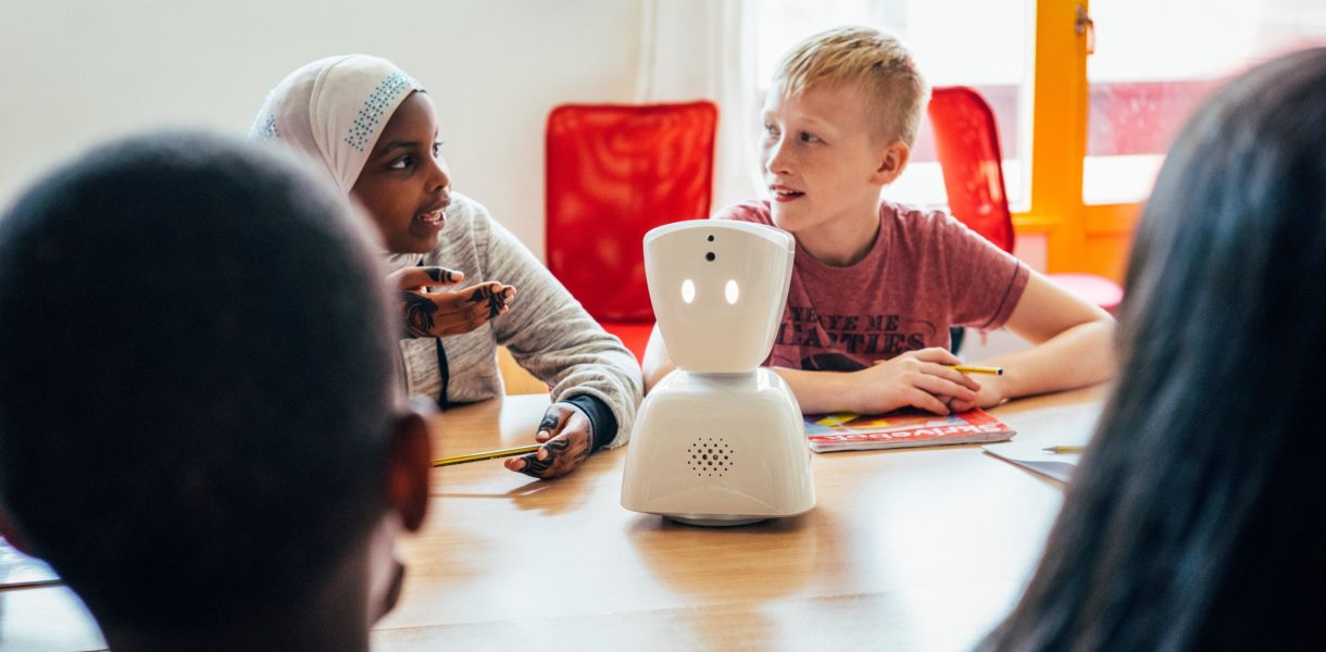 AV1 No Isolation robot in a classroom