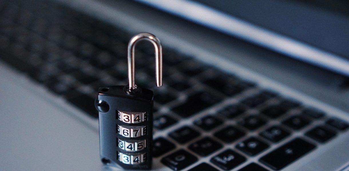 Padlock ona laptop