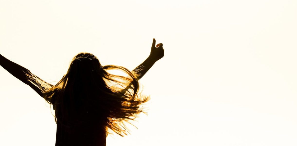 woman dancing