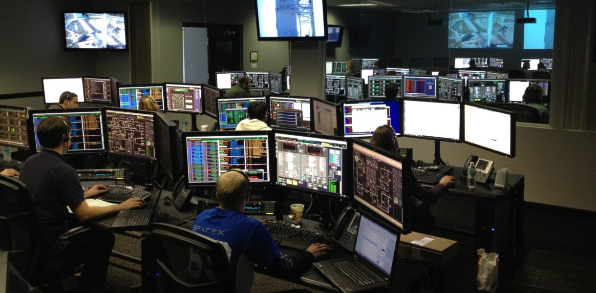 Data sharing multiple screens