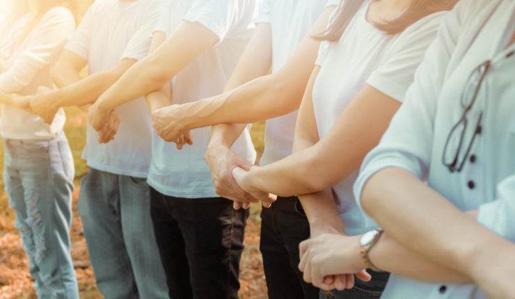 Interlocked arms