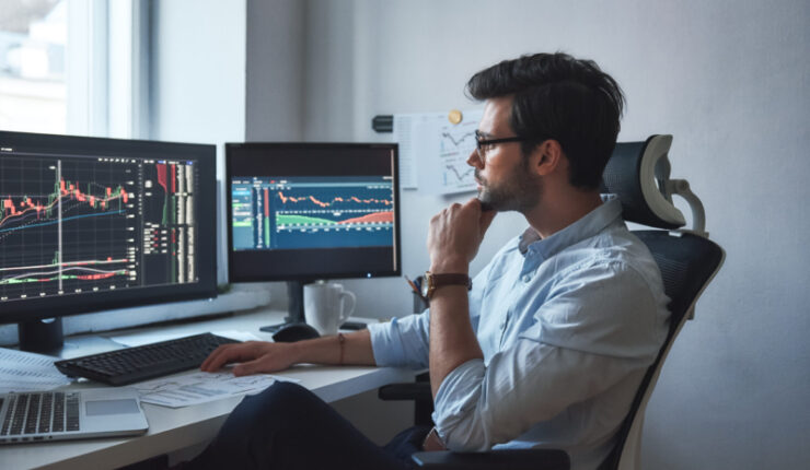 Busy,Working,Day.,Side,View,Of,Successful,Trader,Or,Businessman